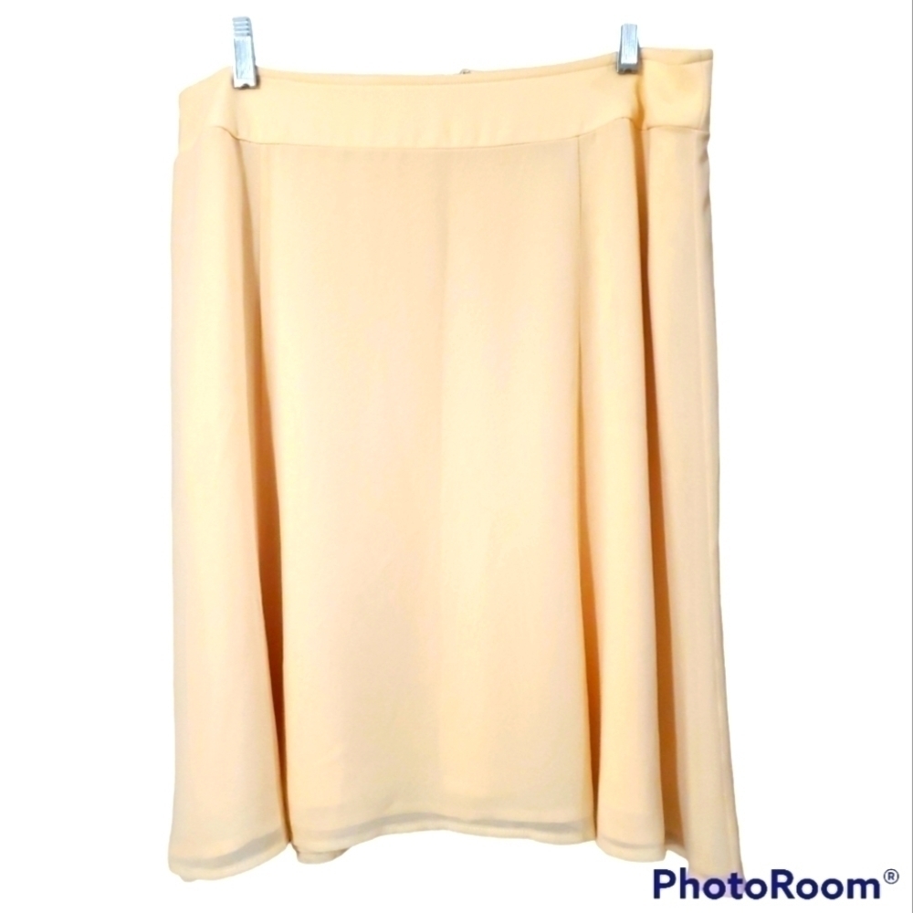 Vintage Joseph RIBKOFF light pastel yellow tulip skirt